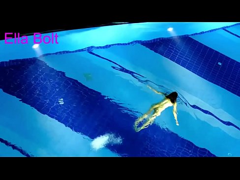 ❤️ నేను చూడటం ఆపలేను, ELLA BOLT రిసార్ట్ పూల్లో నగ్నంగా ఈత కొడుతూ దొరికిన యువ అందగత్తె ️ సెక్స్ te.com-milf-300.ru ❌❤